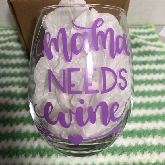 2- New-WINE GLASS***MAMA NEEDS WINE ***
Handmade - Picture 1 of 4